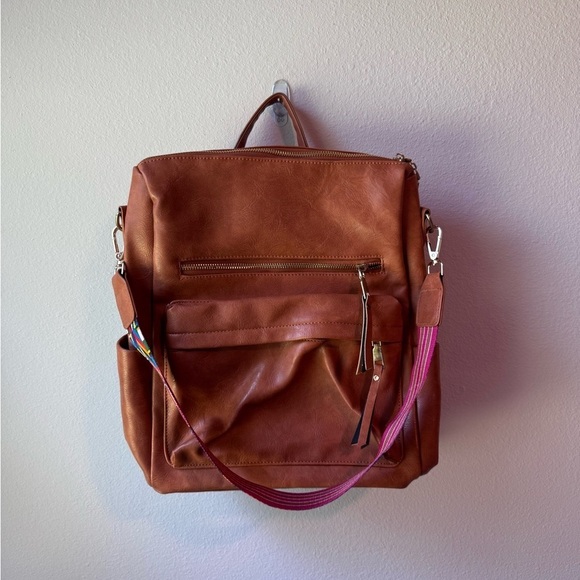 modern + chic Handbags - Modern + Chic Convertible Backpack Shoulder Bag Carryall - caramel